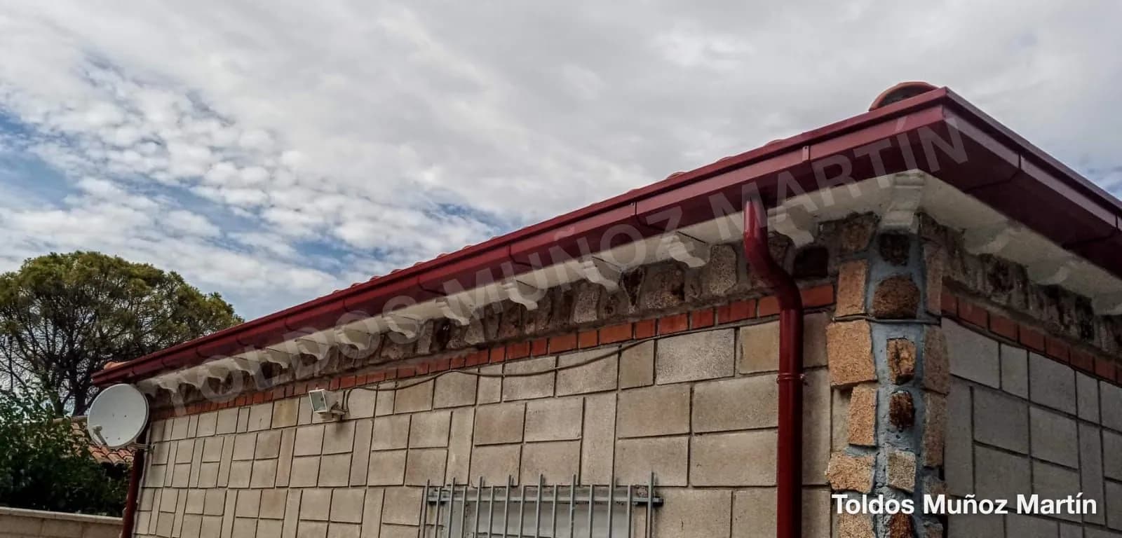 Canalones instalado por Toldos Muñoz Martín – trabajo 7