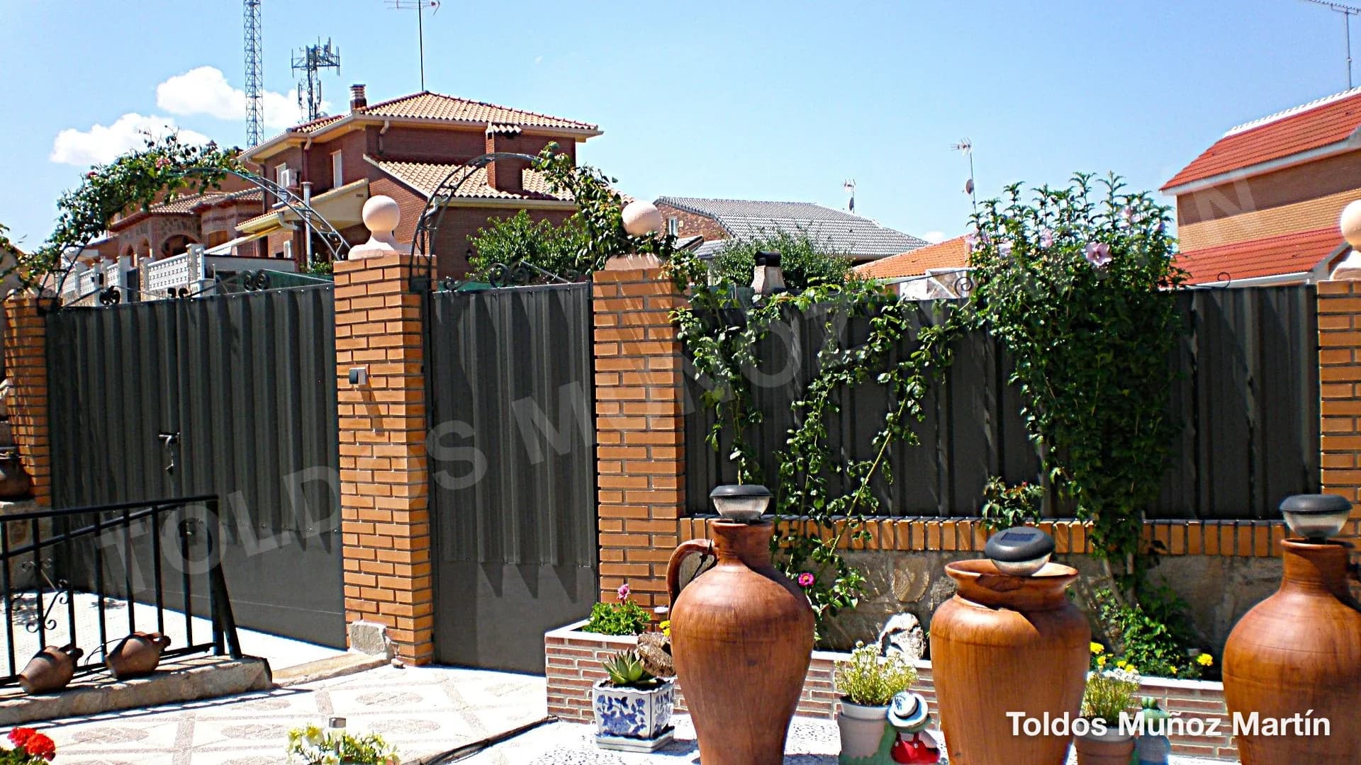 Chapa trapezoidal instalado por Toldos Muñoz Martín – trabajo 2
