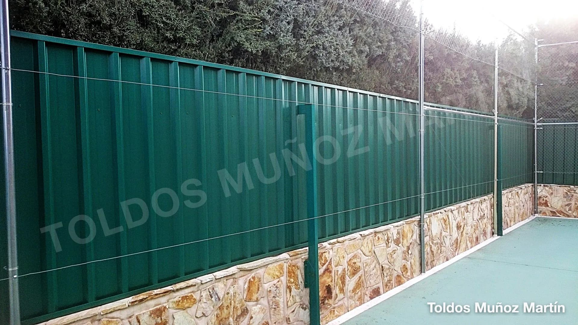 Chapa trapezoidal instalado por Toldos Muñoz Martín – trabajo 5