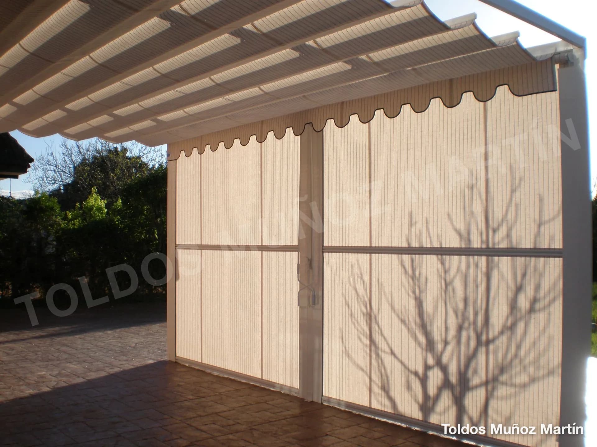 Pérgolas instalado por Toldos Muñoz Martín – trabajo 3