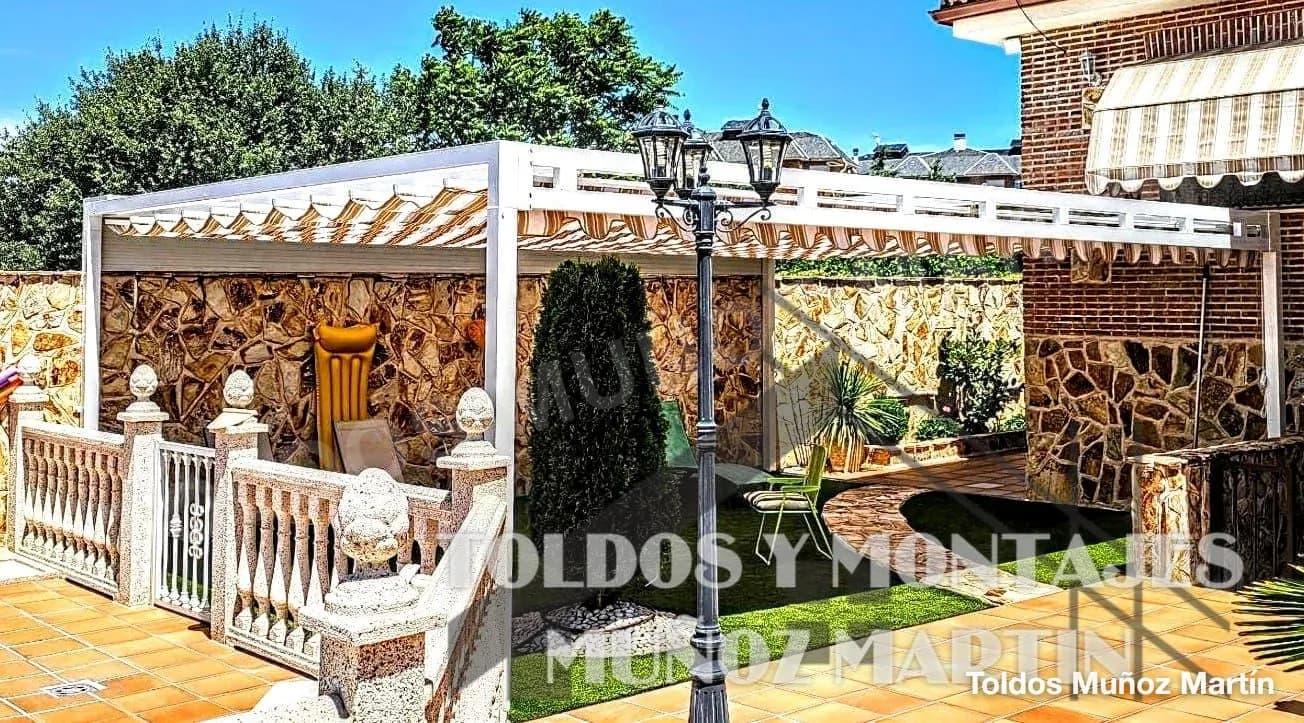 Pérgolas instalado por Toldos Muñoz Martín – trabajo 6