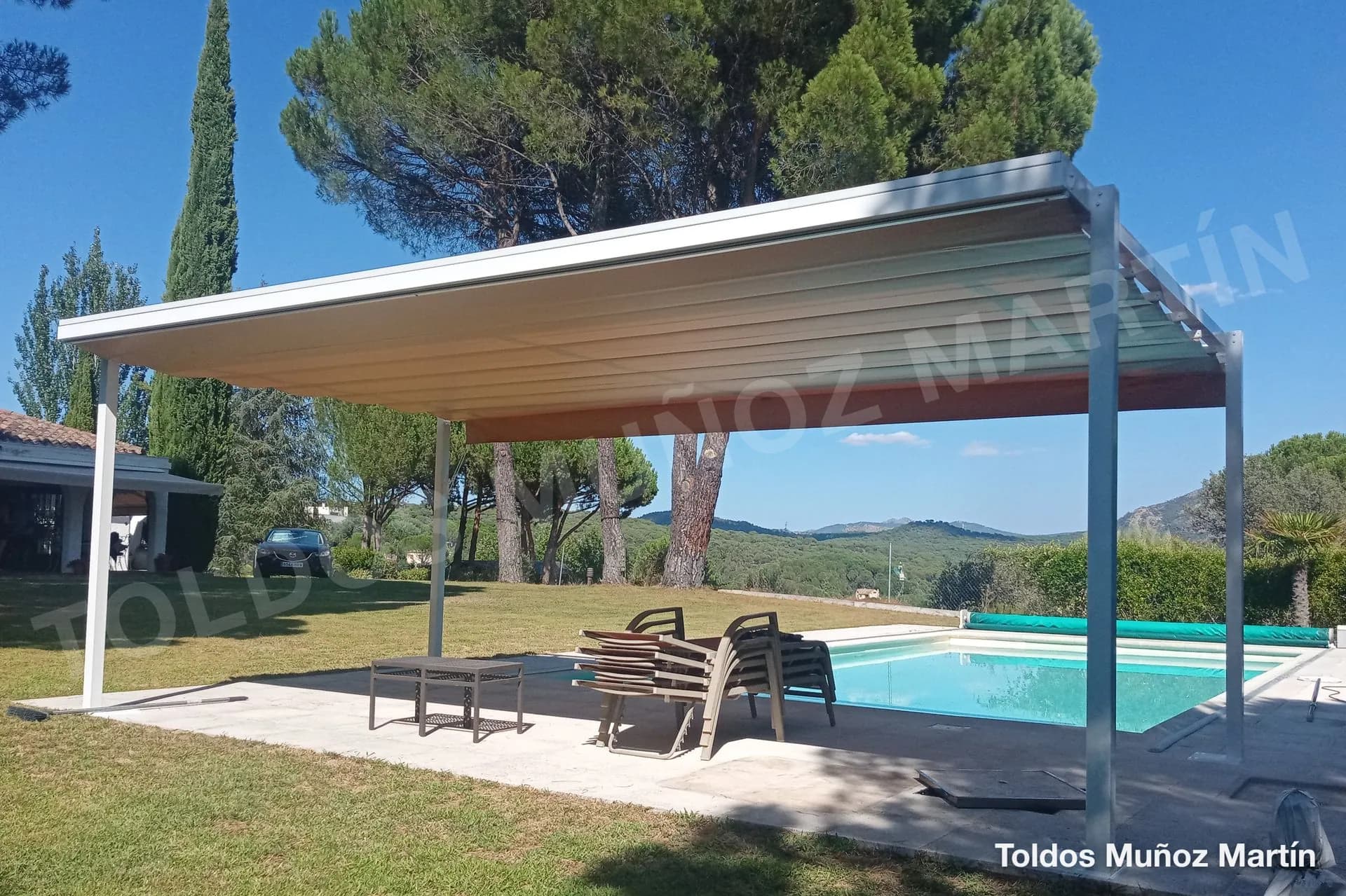 Pérgolas instalado por Toldos Muñoz Martín – trabajo 9