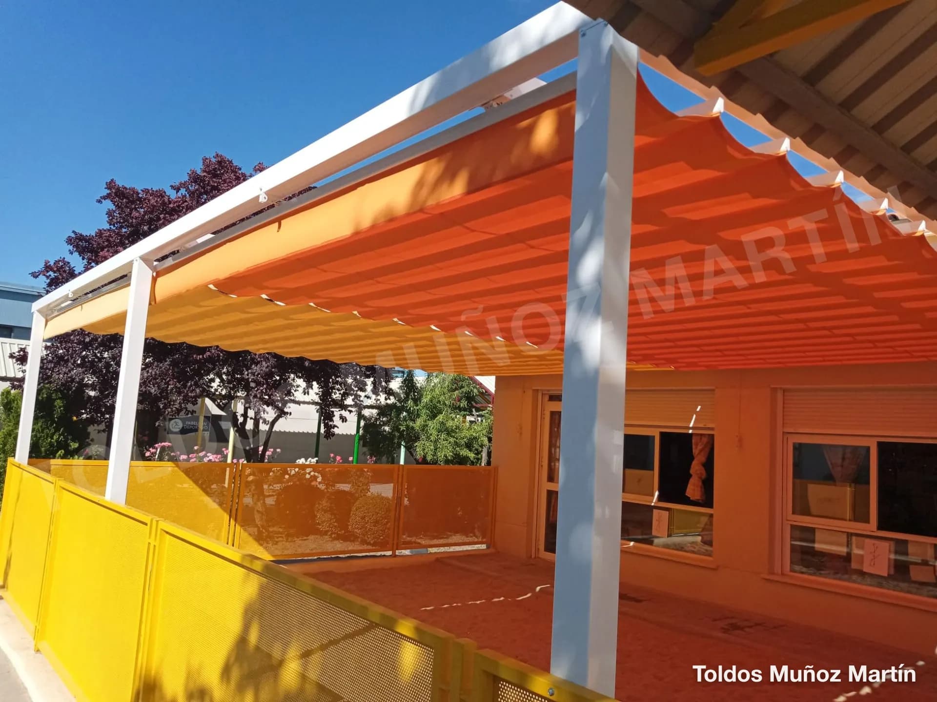 Pérgolas instalado por Toldos Muñoz Martín – trabajo 17