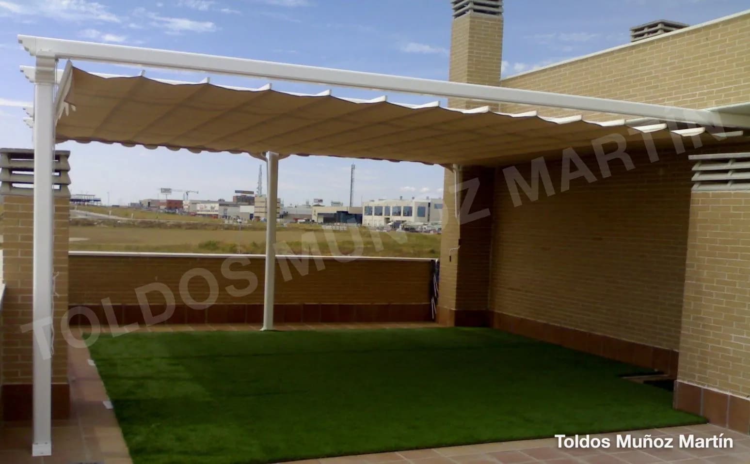 Pérgolas instalado por Toldos Muñoz Martín – trabajo 22
