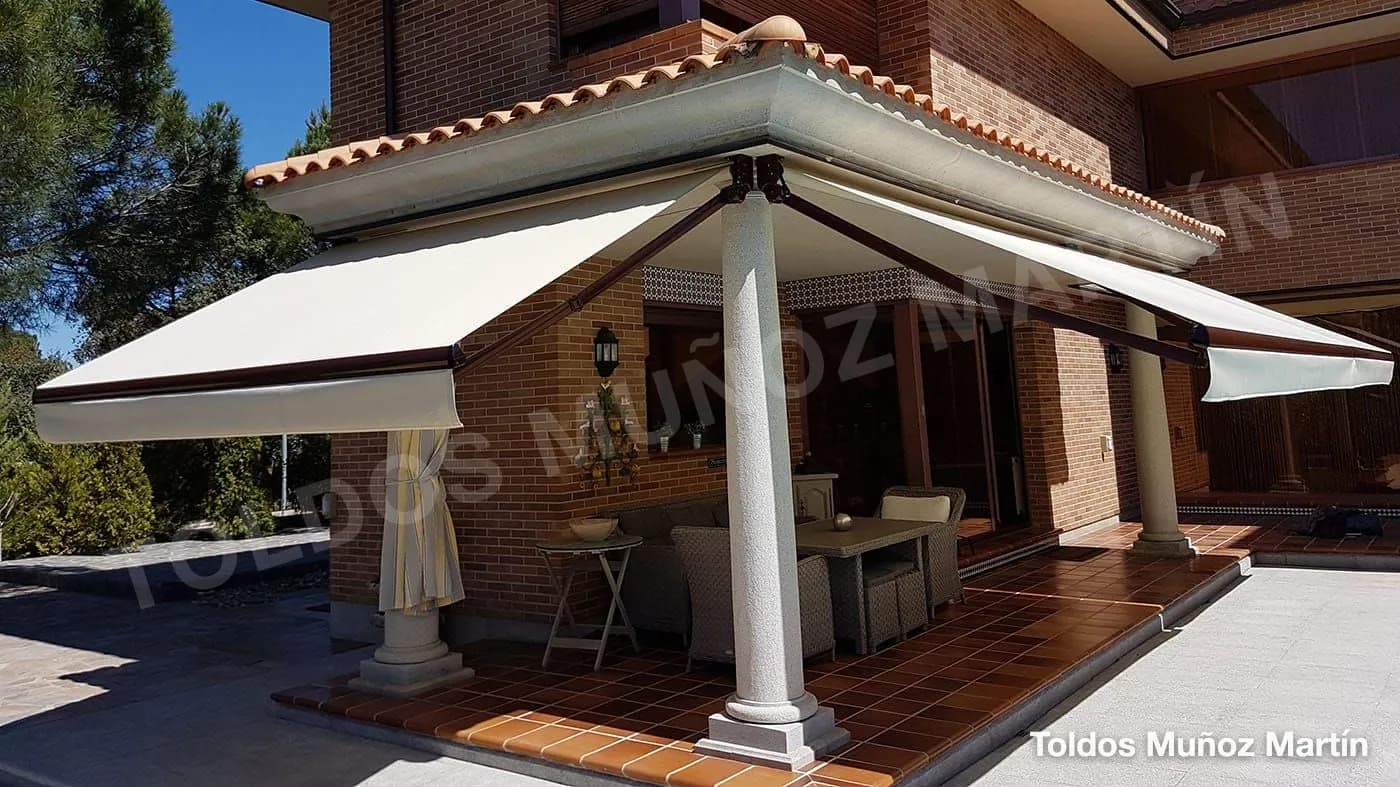 Toldos extensibles instalado por Toldos Muñoz Martín – trabajo 3