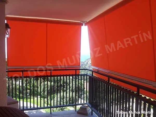 Toldos stor de barandilla instalado por Toldos Muñoz Martín – trabajo 8