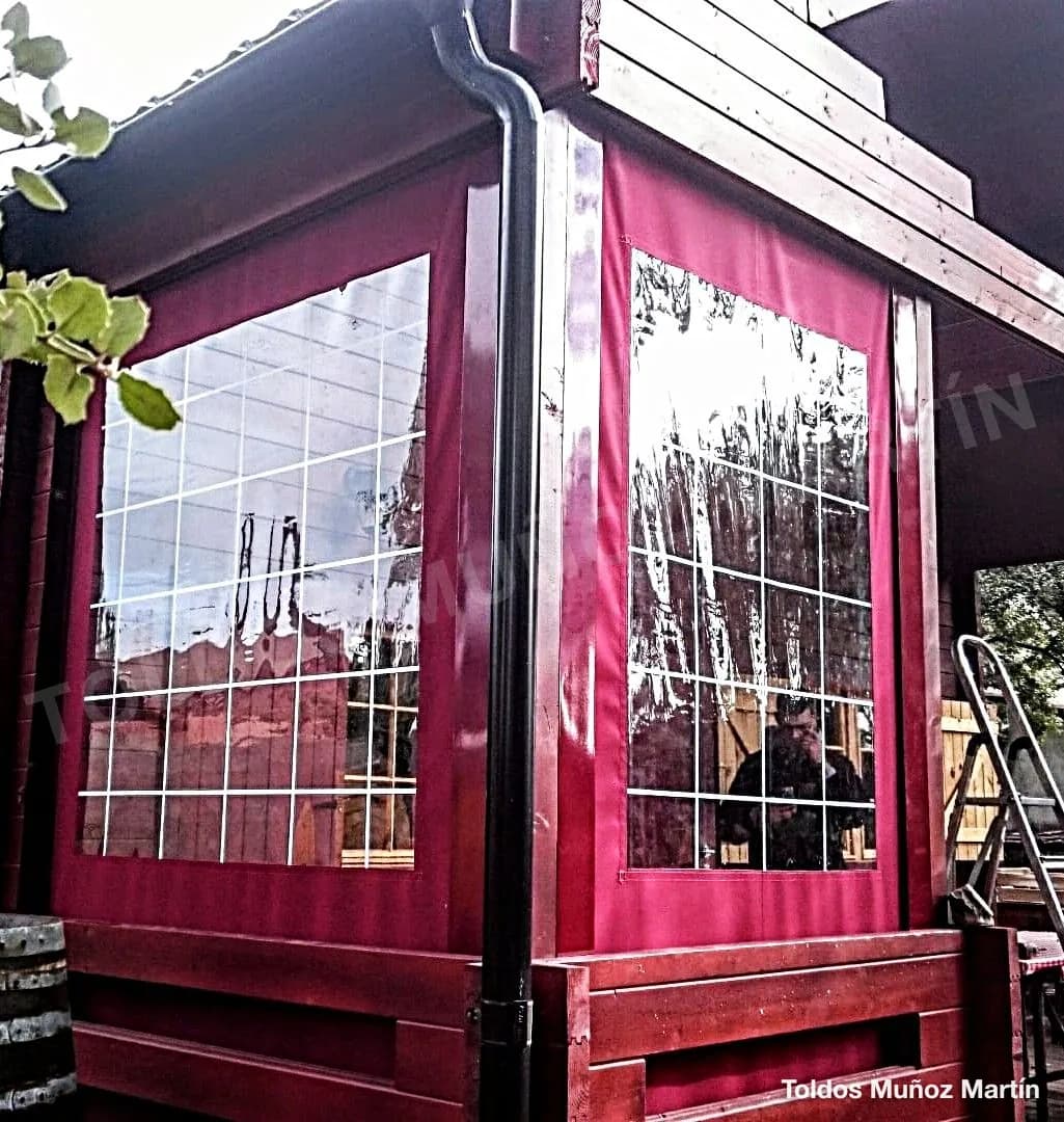 Verticales y cortavientos instalado por Toldos Muñoz Martín – trabajo 11